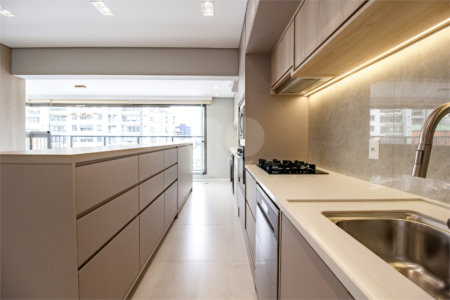 Apartamento à venda com 3 quartos, sendo 2 suítes, em Brooklin, São Paulo, SP