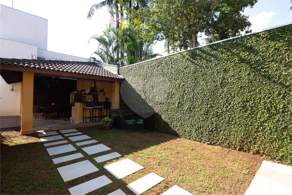 Casa Térrea à venda com 3 quartos, sendo 1 suíte, em Brooklin, São Paulo, SP