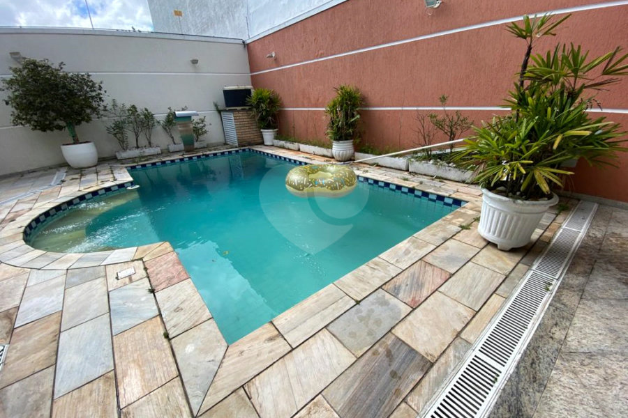 Sobrado à venda com 5 quartos, sendo 4 suítes, em Palmas do Tremembé, São Paulo, SP
