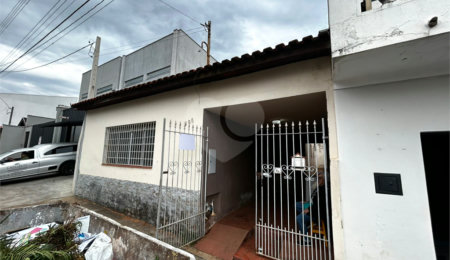 Casa à venda com 3 quartos no Centro, Itapetininga, SP