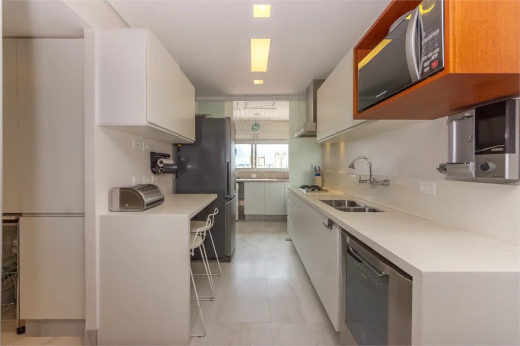 Cobertura à venda com 3 quartos, sendo 2 suítes, em Vila Progredior, São Paulo, SP