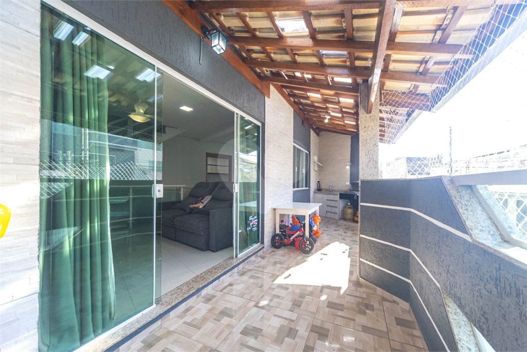 Sobrado à venda ou para alugar com 3 quartos, sendo 2 suítes, em Vila Linda, Santo André, SP