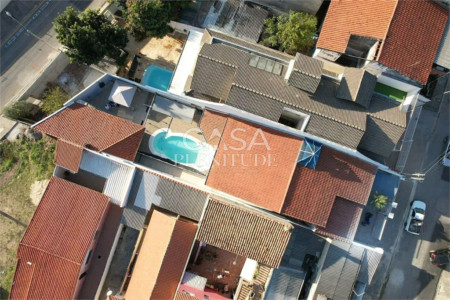 Casa Térrea à venda com 3 quartos, sendo 1 suíte,  em Jardim Rosália Alcolea, Sorocaba, SP