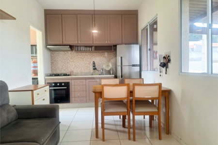 Casa à venda com 2 quartos no condomínio Novo Horizonte, Itapetininga - SP