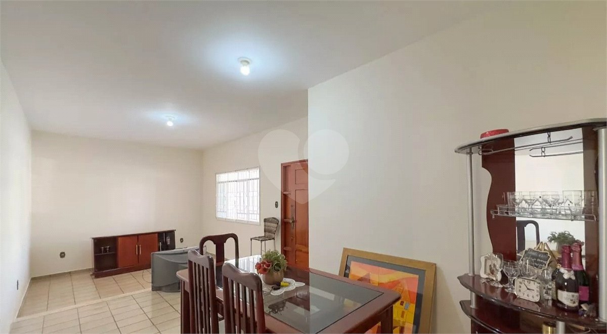 Casa Térrea à venda com 3 quartos, sendo 1 suíte, em Morada da Serra, Cuiabá, MT