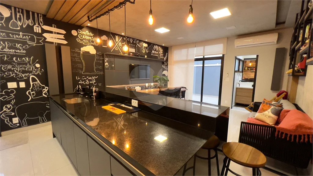 Casa à venda com 3 quartos, sendo 1 suíte, no condomínio Jardim de Monaco, Hortolândia - SP