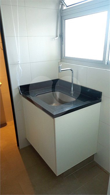 Apartamento para alugar com 3 quartos, sendo 1 suíte, em Vila Cordeiro, São Paulo, SP