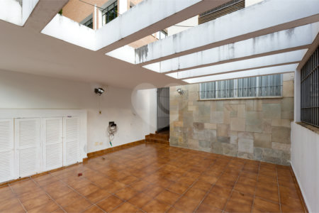 Casa à venda com 3 quartos, sendo 1 suíte,  em Campo Belo, São Paulo, SP