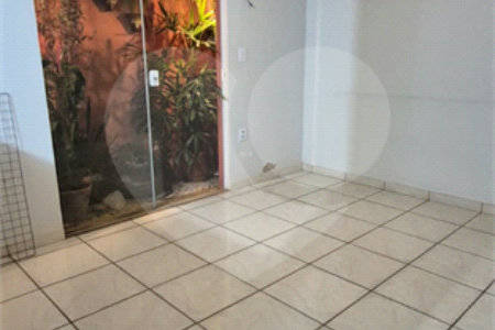 Casa à venda com 3 quartos em Jardim do Carmo, Araraquara, SP