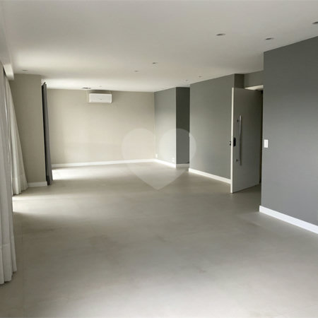 Apartamento à venda com 3 suítes em Vila Andrade, São Paulo, SP