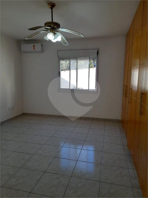 Casa à venda com 5 quartos, sendo 3 suítes,  no condomínio Estância Marambaia, Vinhedo - SP