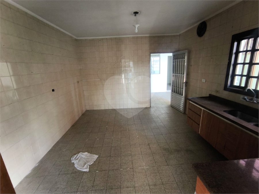 Casa à venda com 3 quartos em Jardim das Esmeraldas, São Paulo, SP