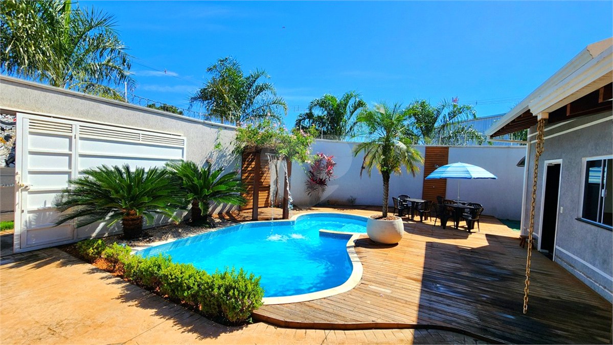 Casa à venda com 1 suíte em Jardim Pinheiros (vila Xavier), Araraquara, SP