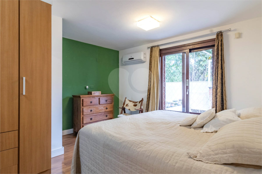 Casa à venda com 3 quartos, sendo 1 suíte, em Jardim Paulistano, São Paulo, SP