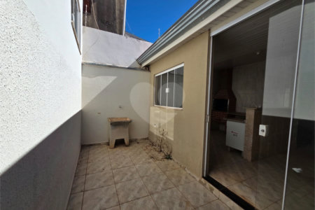 Casa à venda com 3 quartos, sendo 1 suíte, em Vila José Salem, Itapetininga, SP
