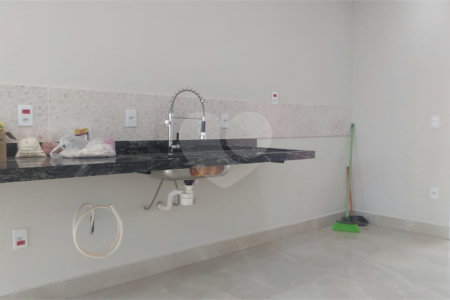 Casa à venda com 3 quartos, sendo 1 suíte, no condomínio Terras da Estância, Paulínia - SP