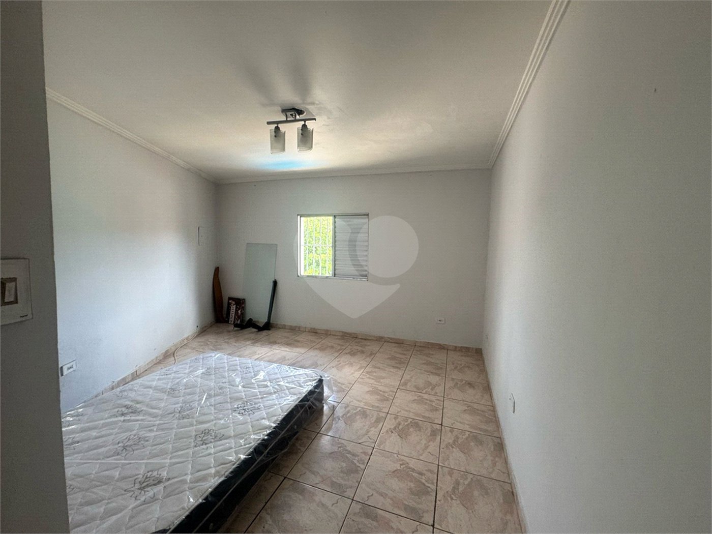 Casa à venda com 4 quartos, sendo 2 suítes, em Jardim Bela Vista, Guarulhos, SP