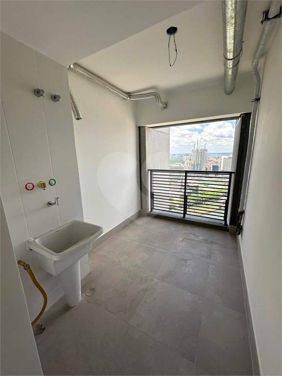 Apartamento à venda com 2 suítes em Jardim Morumbi, São Paulo, SP