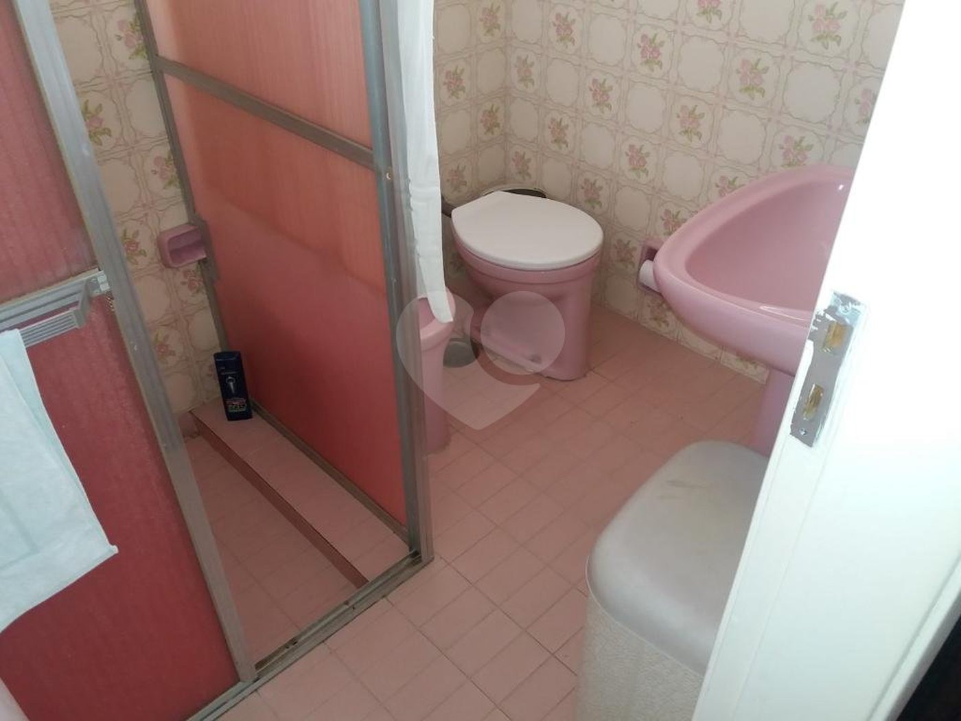Sobrado à venda com 4 quartos, sendo 1 suíte,  em Brooklin Paulista, São Paulo, SP