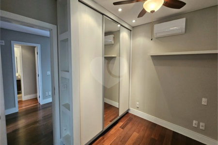 Casa à venda com 5 suítes no condomínio Jardim Vila Paradiso, Indaiatuba - SP