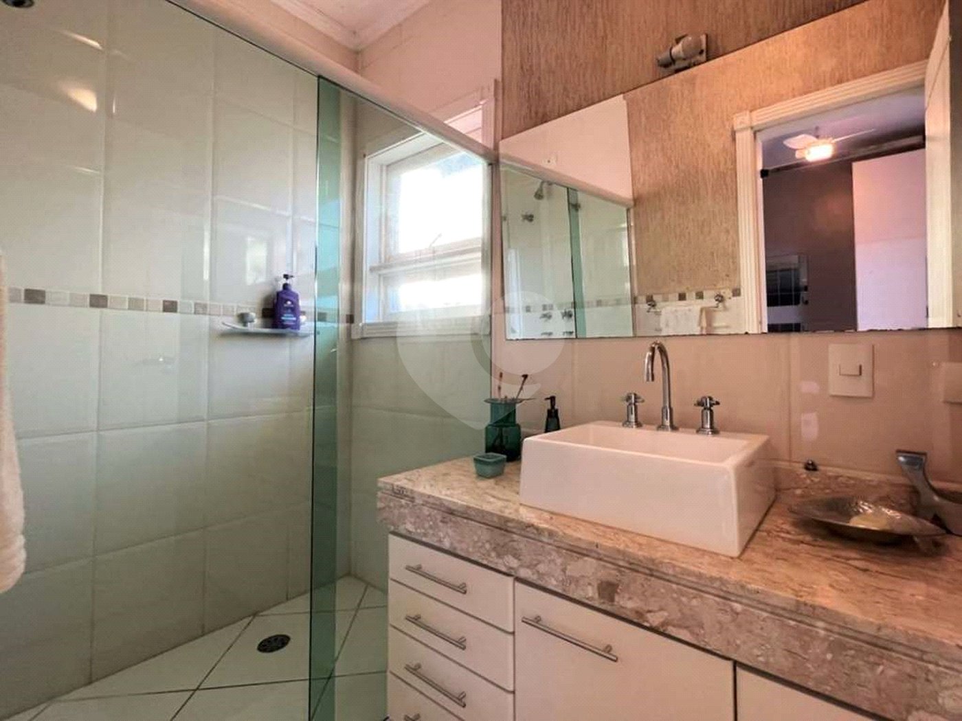 Casa à venda com 4 suítes em Vila Santo Antônio, Cotia, SP