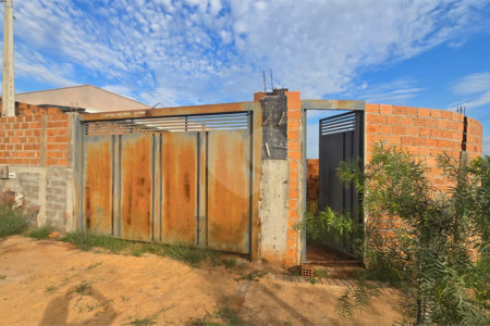 Sobrado à venda com 2 quartos em Cidade Jardim, Araraquara, SP