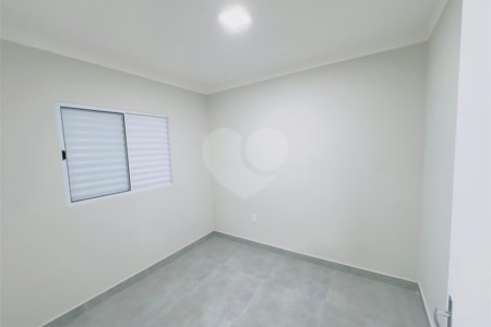 Apartamento à venda com 2 quartos em Lopes de Oliveira, Sorocaba, SP