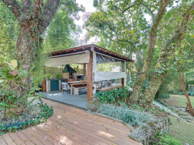Casa à venda com 5 suítes no condomínio Chácara Flora, São Paulo - SP