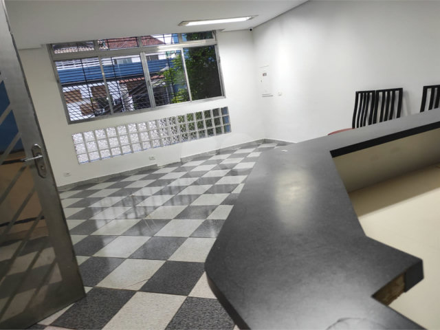 Sobrado à venda com 4 quartos em Brooklin, São Paulo, SP