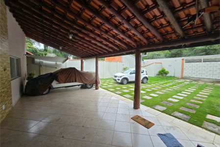 Chácara à venda com 3 quartos, sendo 1 suíte, em Cercadinho, Alambari, SP