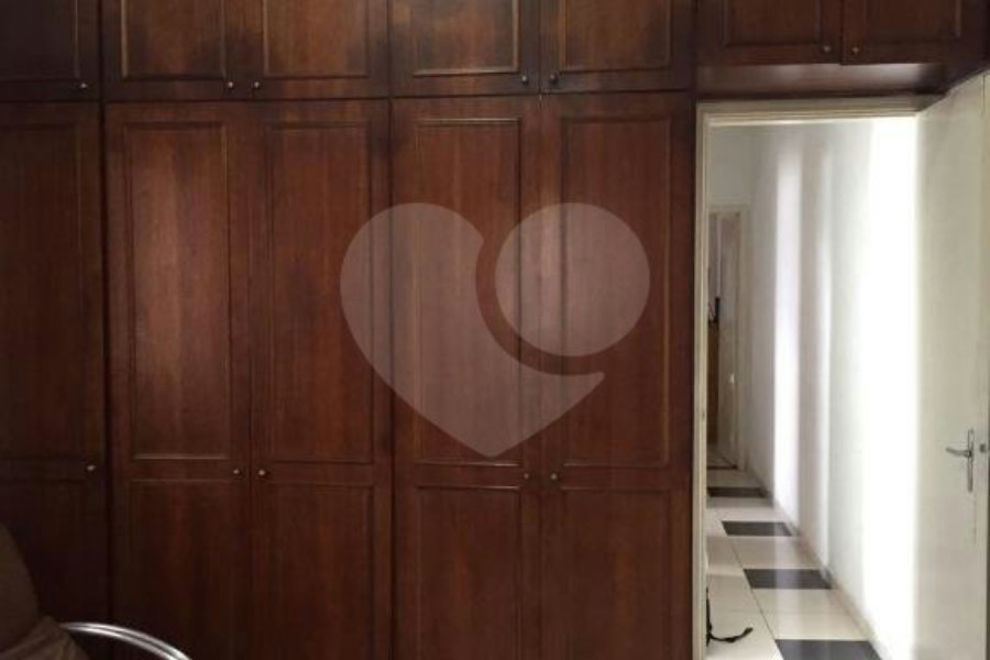 Sobrado à venda com 3 quartos, sendo 1 suíte,  em Tremembé, São Paulo, SP