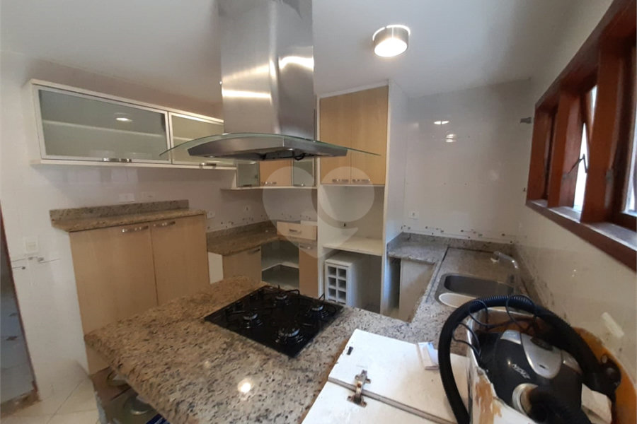Casa Térrea à venda com 4 quartos, sendo 2 suítes, em Serra da Cantareira, Mairiporã, SP