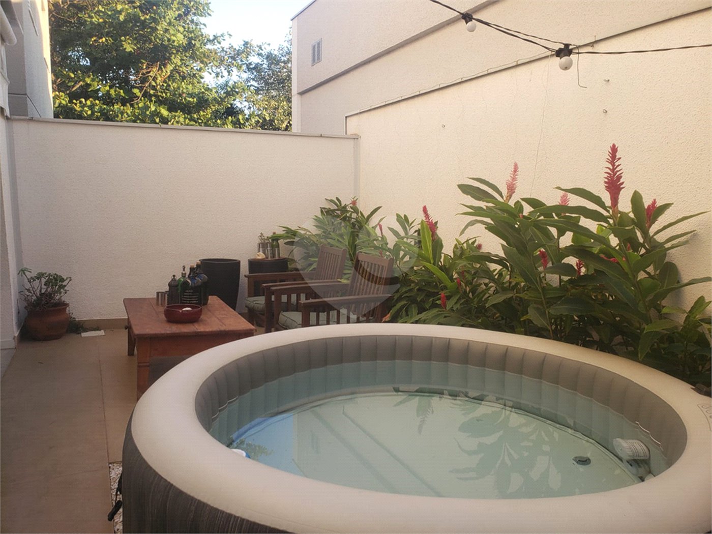 Casa à venda com 3 quartos, sendo 1 suíte,  no condomínio Tirreno, Sorocaba - SP