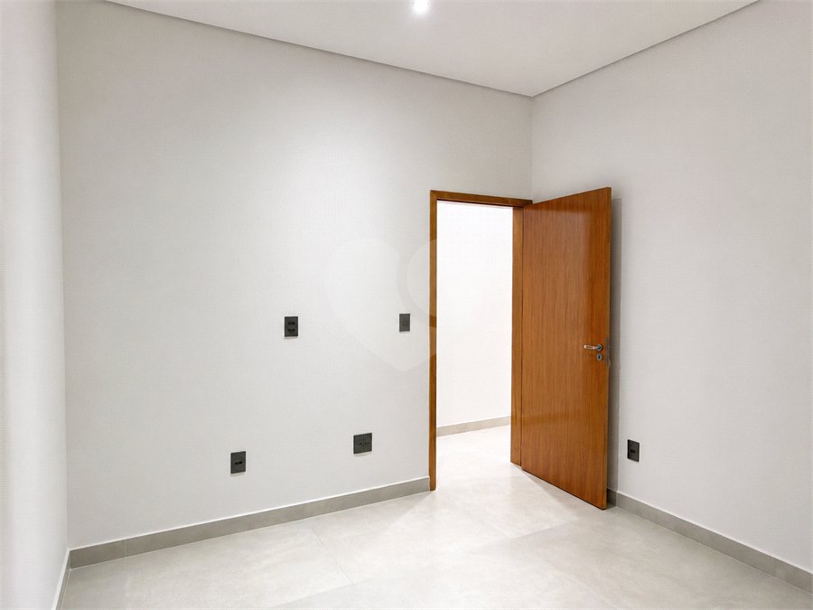Casa à venda com 3 quartos, sendo 1 suíte, no condomínio Residencial Jardim Villa Verona, Sorocaba - SP
