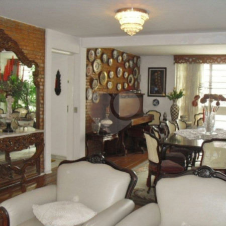 Sobrado à venda com 4 quartos, sendo 1 suíte, em Jardim São Paulo(zona Norte), São Paulo, SP