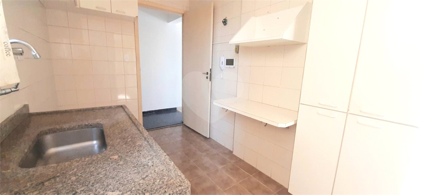 Apartamento à venda com 2 quartos em Vila Romero, São Paulo, SP