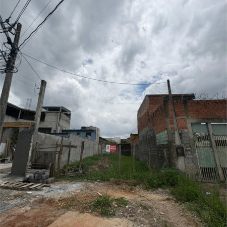 Terreno à venda em Jardim Quaresmeira II, Suzano, SP