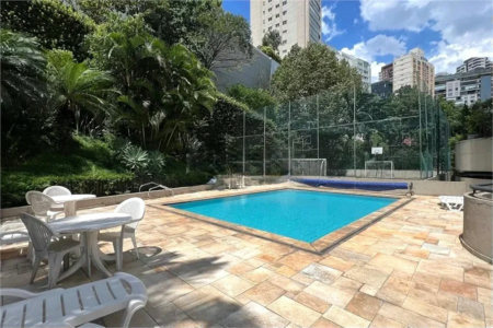 Apartamento à venda com 3 quartos, sendo 1 suíte, em Vila Madalena, São Paulo, SP