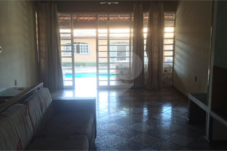 Chácara à venda com 5 quartos, sendo 3 suítes, em Parque Residencial Atibaia, Atibaia, SP
