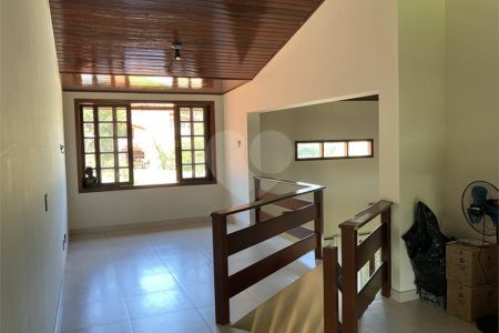 Casa à venda com 4 quartos, sendo 2 suítes, no condomínio Vivendas do Lago, Sorocaba - SP