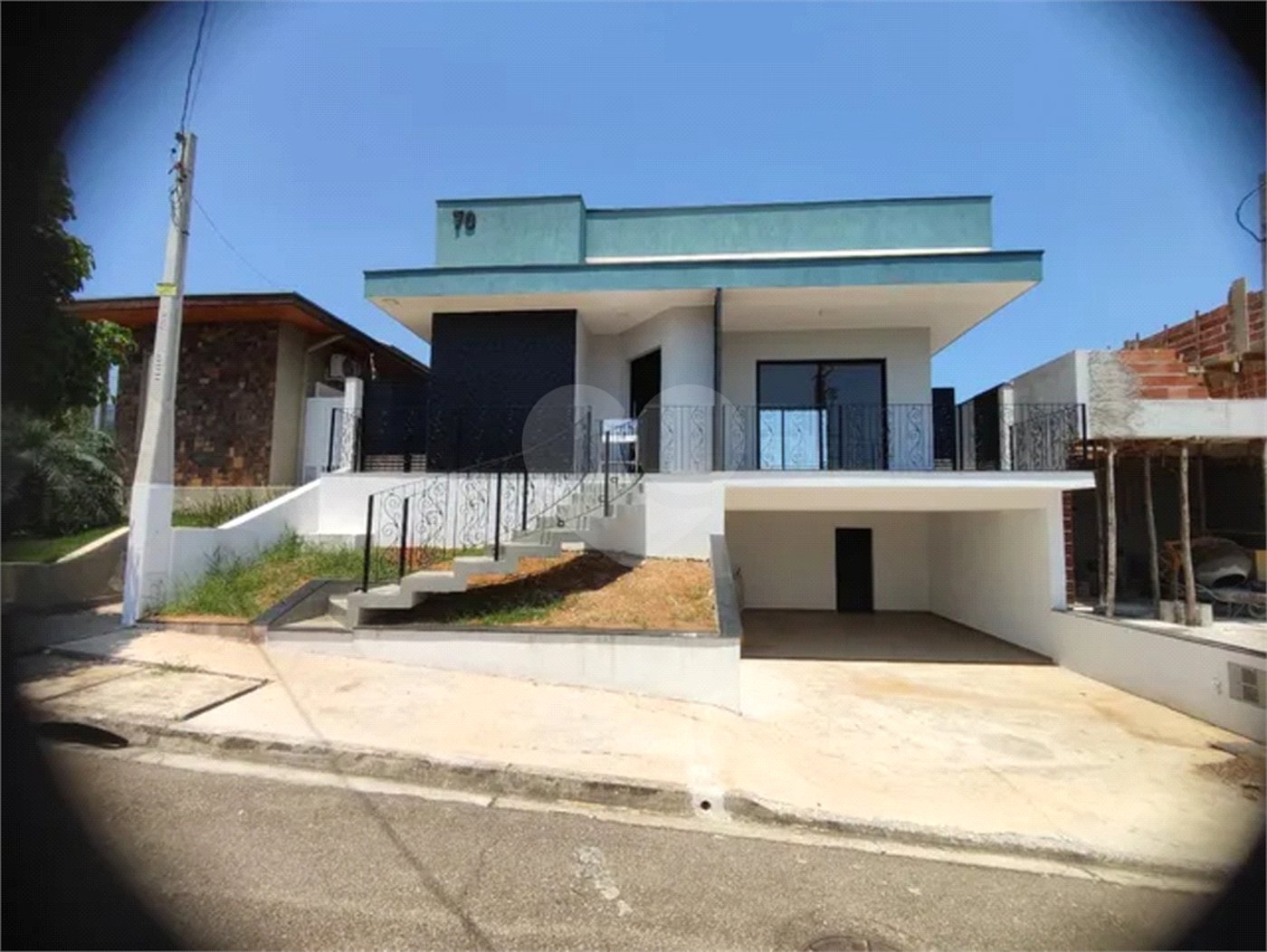 Casa à venda com 3 suítes no condomínio Terras do Vale, Caçapava - SP