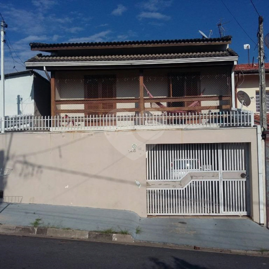 Casa à venda com 3 quartos, sendo 1 suíte, em Capela, Vinhedo, SP