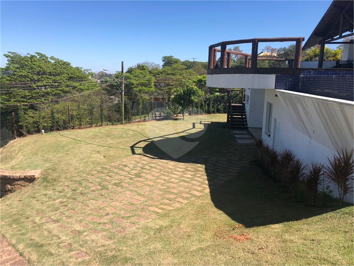 Casa à venda com 6 suítes no condomínio Jardim Primavera, Louveira - SP