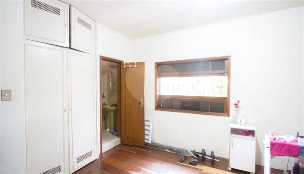 Sobrado à venda com 5 quartos em Parque Colonial, São Paulo, SP