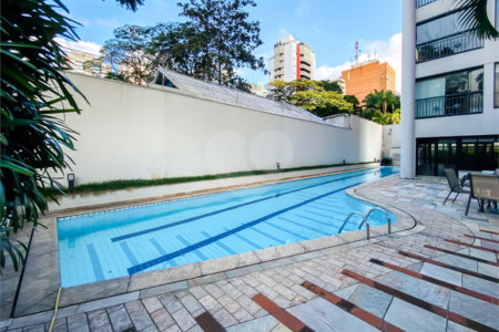Apartamento à venda com 2 suítes em Campo Belo, São Paulo, SP