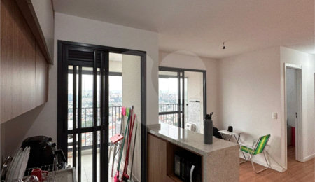 Apartamento à venda com 3 quartos, sendo 1 suíte,  em Vila Anastácio, São Paulo, SP