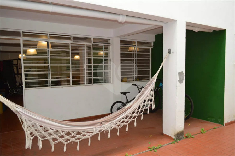 Sobrado à venda com 3 quartos, sendo 1 suíte, em Vila Mariana, São Paulo, SP