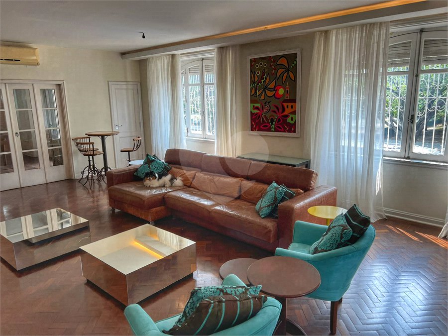 Apartamento à venda com 4 quartos, sendo 2 suítes,  em Flamengo, Rio de Janeiro, RJ