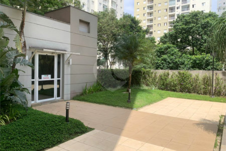 Apartamento à venda com 2 quartos em Parque Reboucas, São Paulo, SP