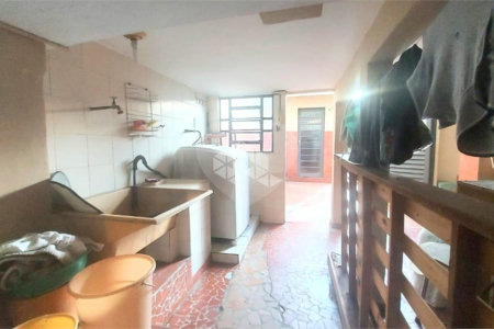 Casa à venda com 4 quartos, sendo 1 suíte,  em Lapa, São Paulo, SP